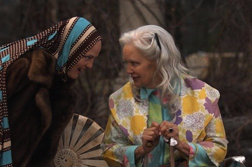 Drew Barrymore and Jessica Lange in Grey Gardens