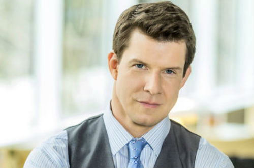 Eric Mabius Chats Hallmark’s New Series ‘Signed, Sealed, Delivered’ and TV Today