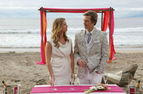 Nolan Ross of 'Revenge' wears paisley to officiate a wedding.