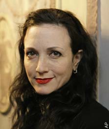 Bebe Neuwirth