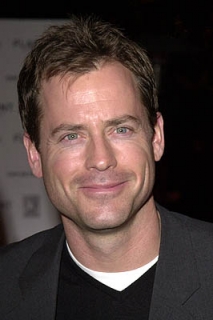 Greg Kinnear