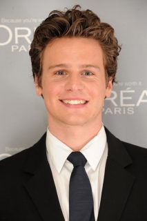 Jonathan Groff (2)