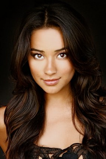 Shay Mitchell