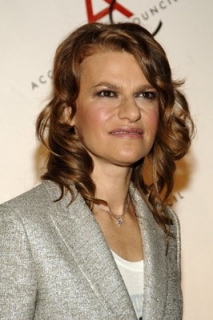 Sandra Bernhard