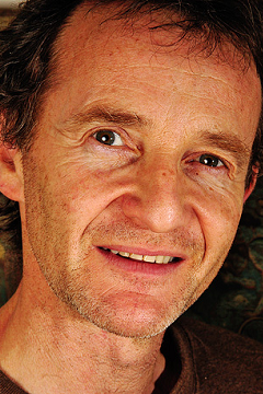 Anton Lesser