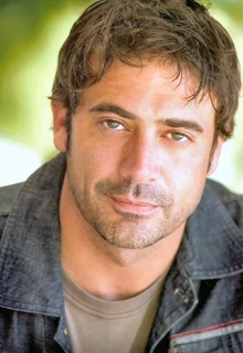 Jeffrey Dean Morgan