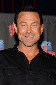 Grant Bowler