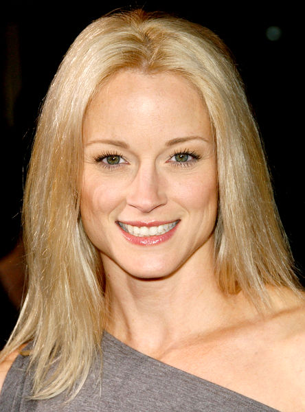 Teri Polo