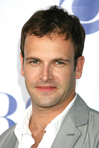 Jonny Lee Miller