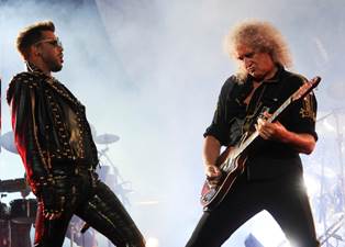 Queen + Adam Lambert Rock Big Ben Live
